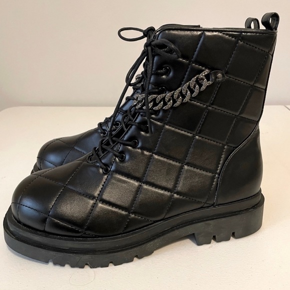 Cape Robbin Combat boots - Picture 2 of 4